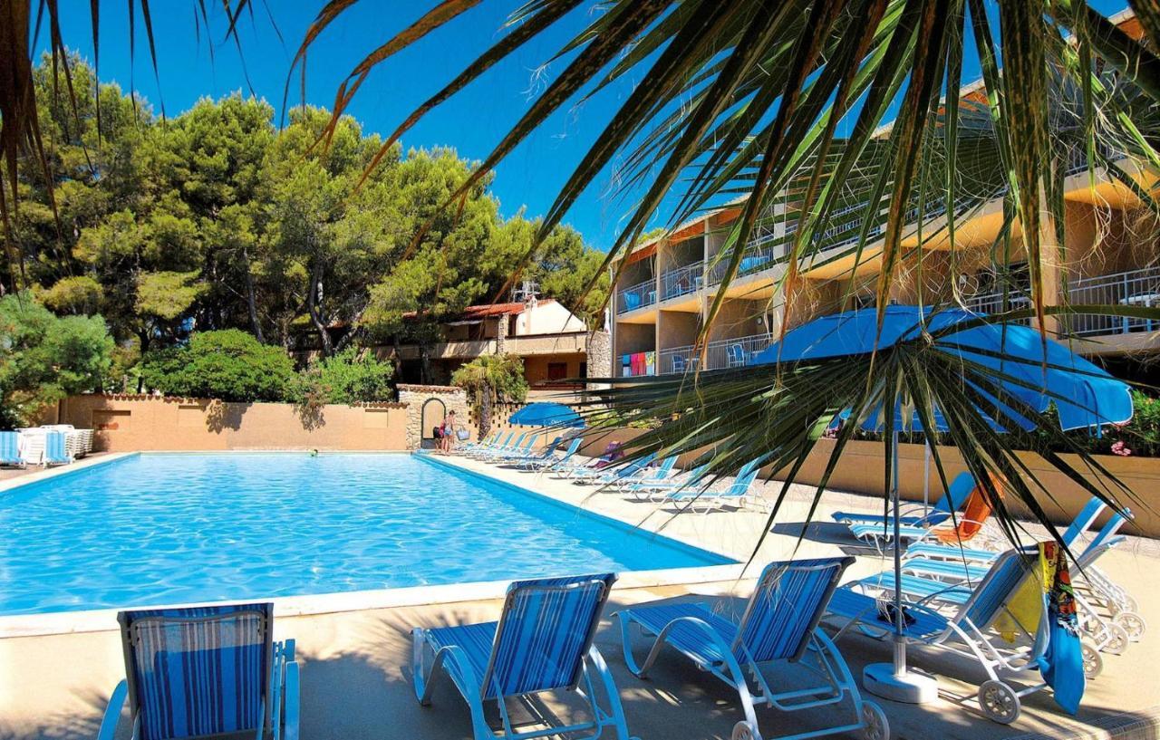 Appartement Avec Piscine A 5Min De La Plage Санари-сюр-Мер Екстериор снимка